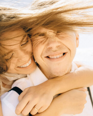Do you love to laugh like this couple? Try our funny marriage proposal ideas!