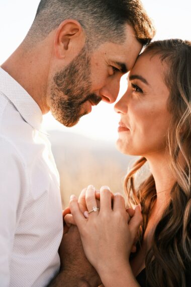 Read our five tips from speaker coach Stefanie van Moen to prepare the perfect proposal speech. You’ll end up as blissed-out as this couple touching foreheads.